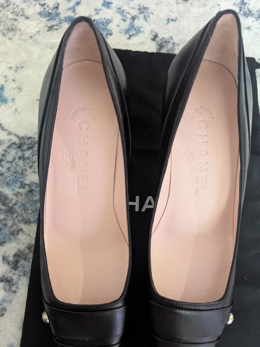 CHANEL classic pumps